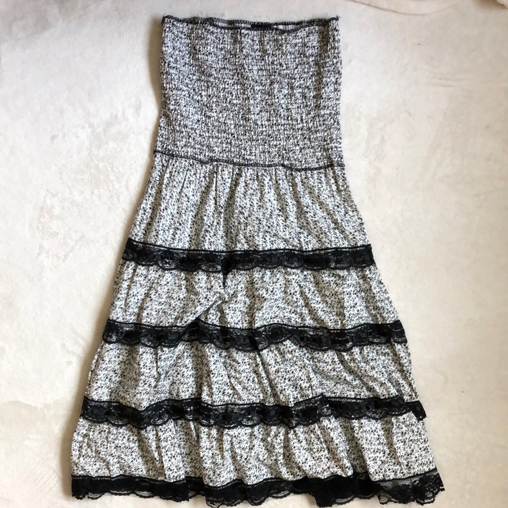 100% Cotton White Black Floral with Lace Smocked Sleeveless Dress